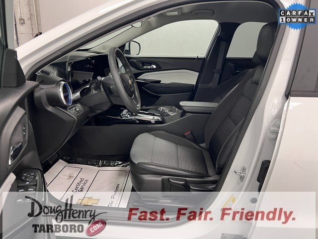 Used 2025 Chevrolet Trax LT FWD image 29