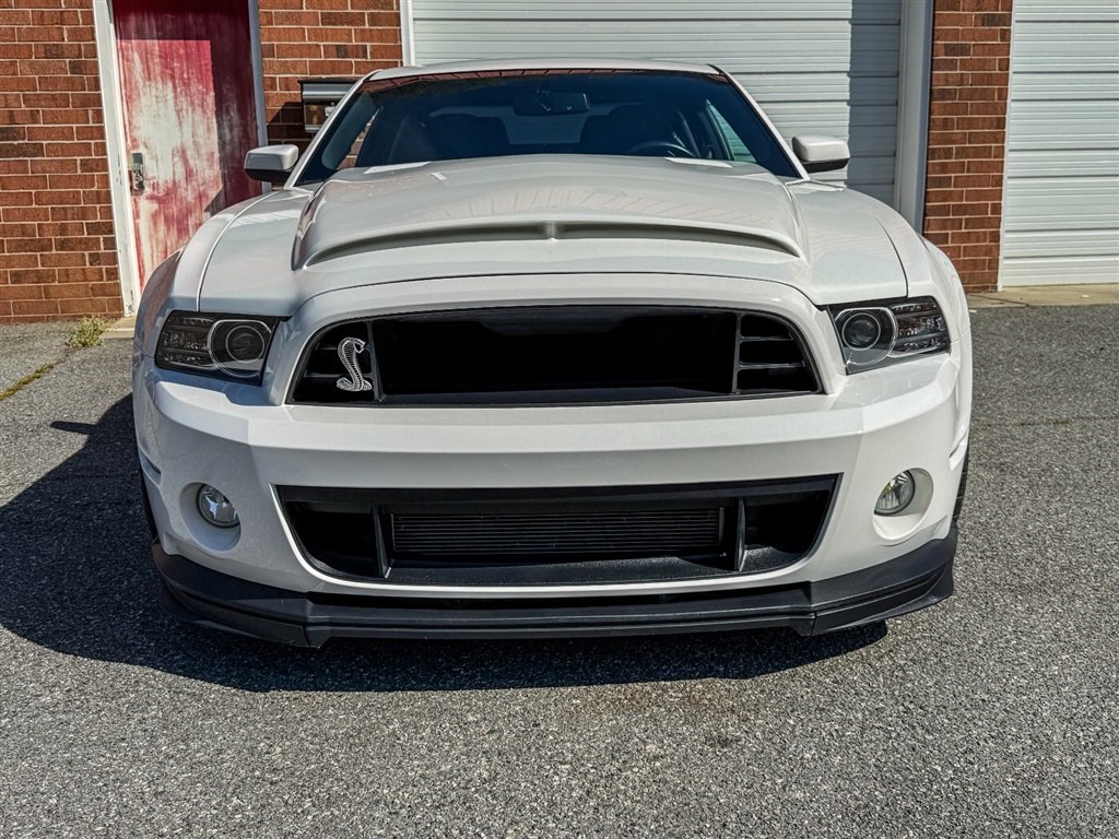 Used 2013 Ford Mustang Shelby GT500 RWD image 11