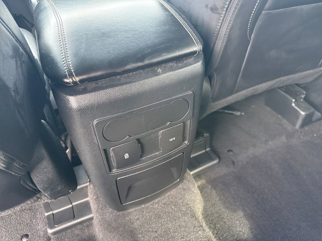 Used 2023 Ford Explorer XLT w/ Equipment Group 202A image 19