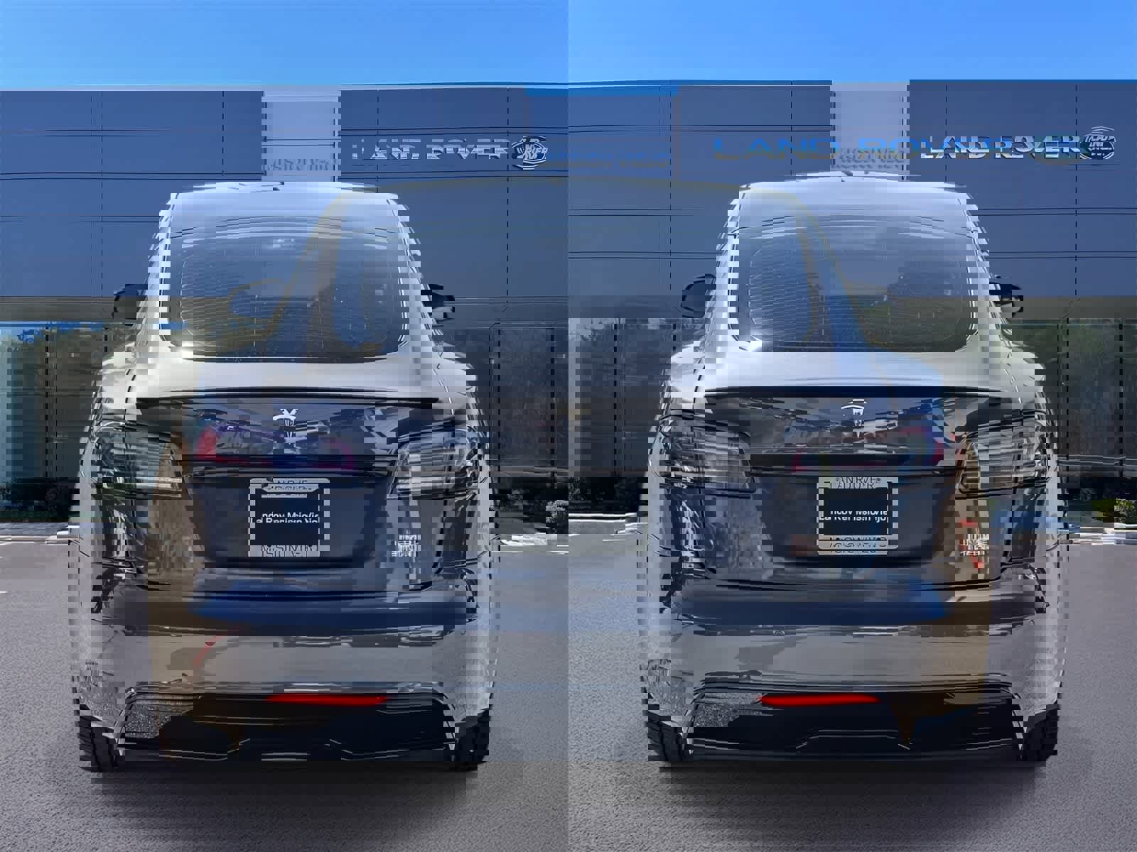 Used 2022 Tesla Model S Plaid image 5