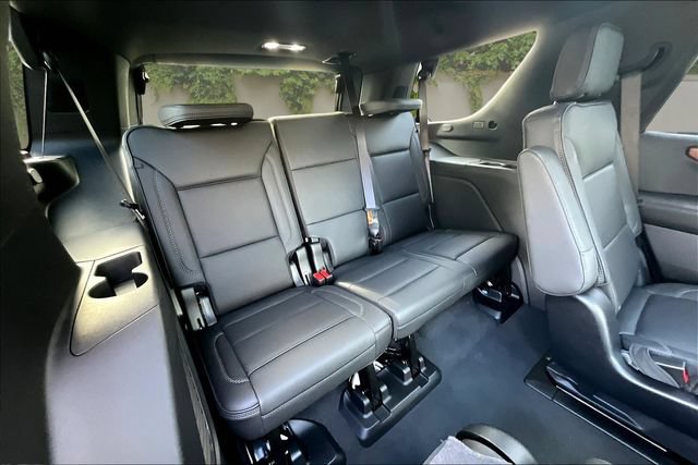 Used 2026 GMC Yukon Denali w/ Sun & Power Step Package AWD/4WD image 25