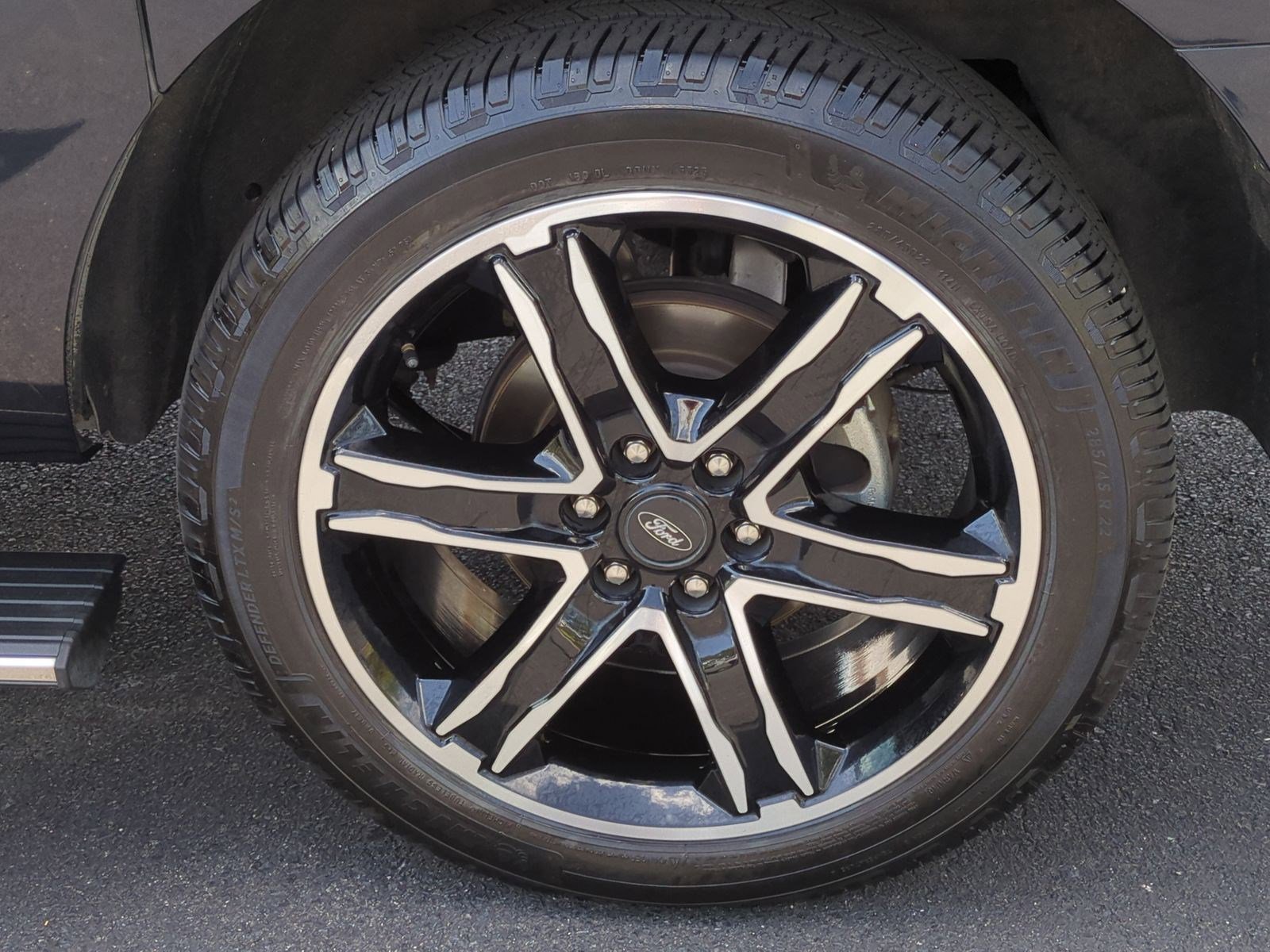 Used 2021 Ford Expedition Max Limited image 13
