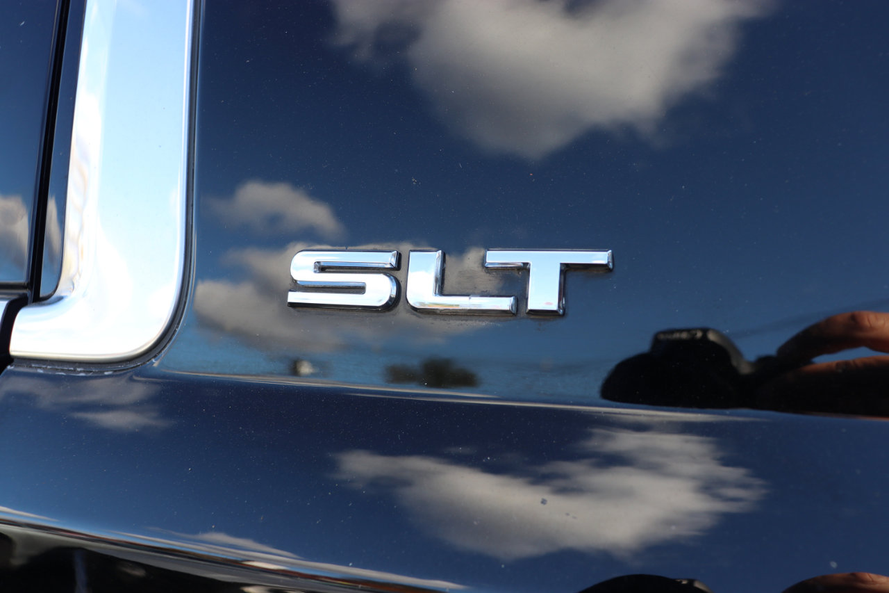 Used 2017 GMC Yukon XL SLT image 64