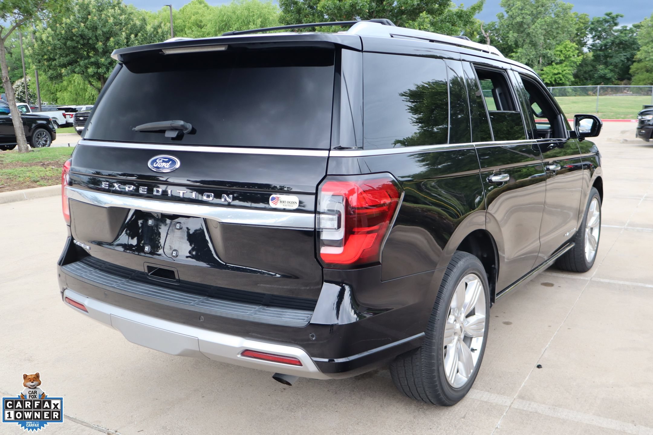 Used 2023 Ford Expedition Platinum RWD image 3
