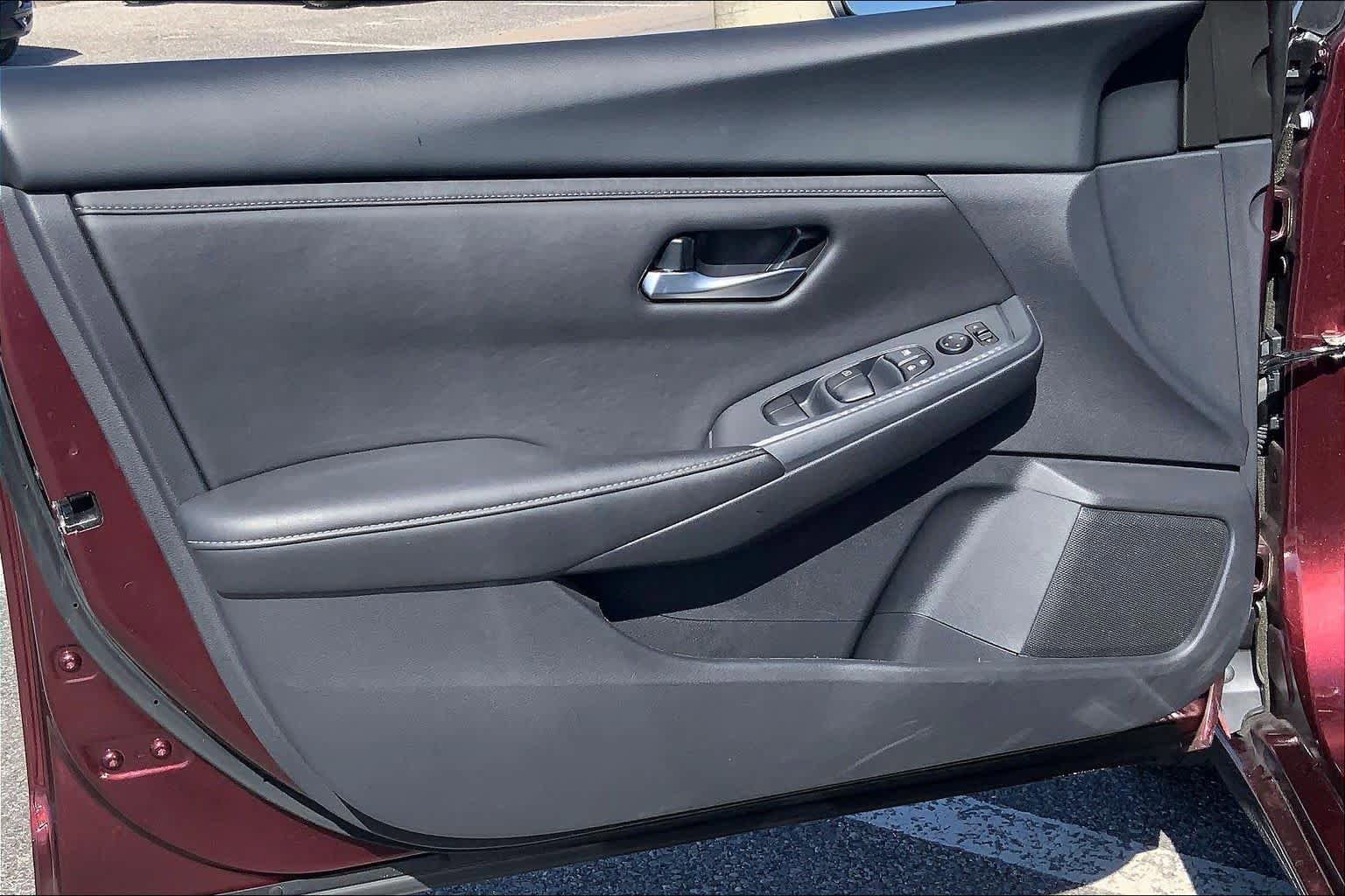 Used 2025 Nissan Sentra SV FWD image 20