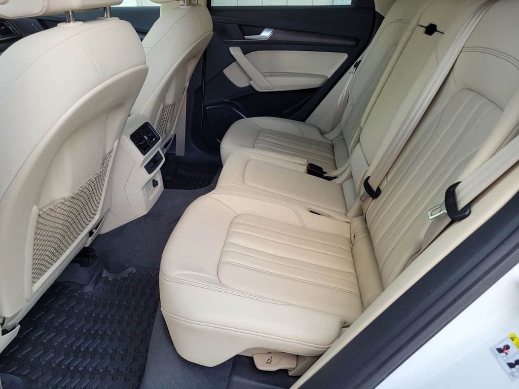 Used 2023 Audi Q5 2.0T Premium image 8