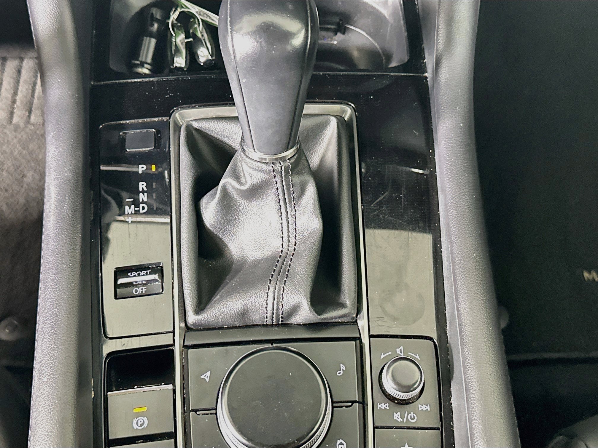 Used 2024 MAZDA MAZDA3 s FWD image 25