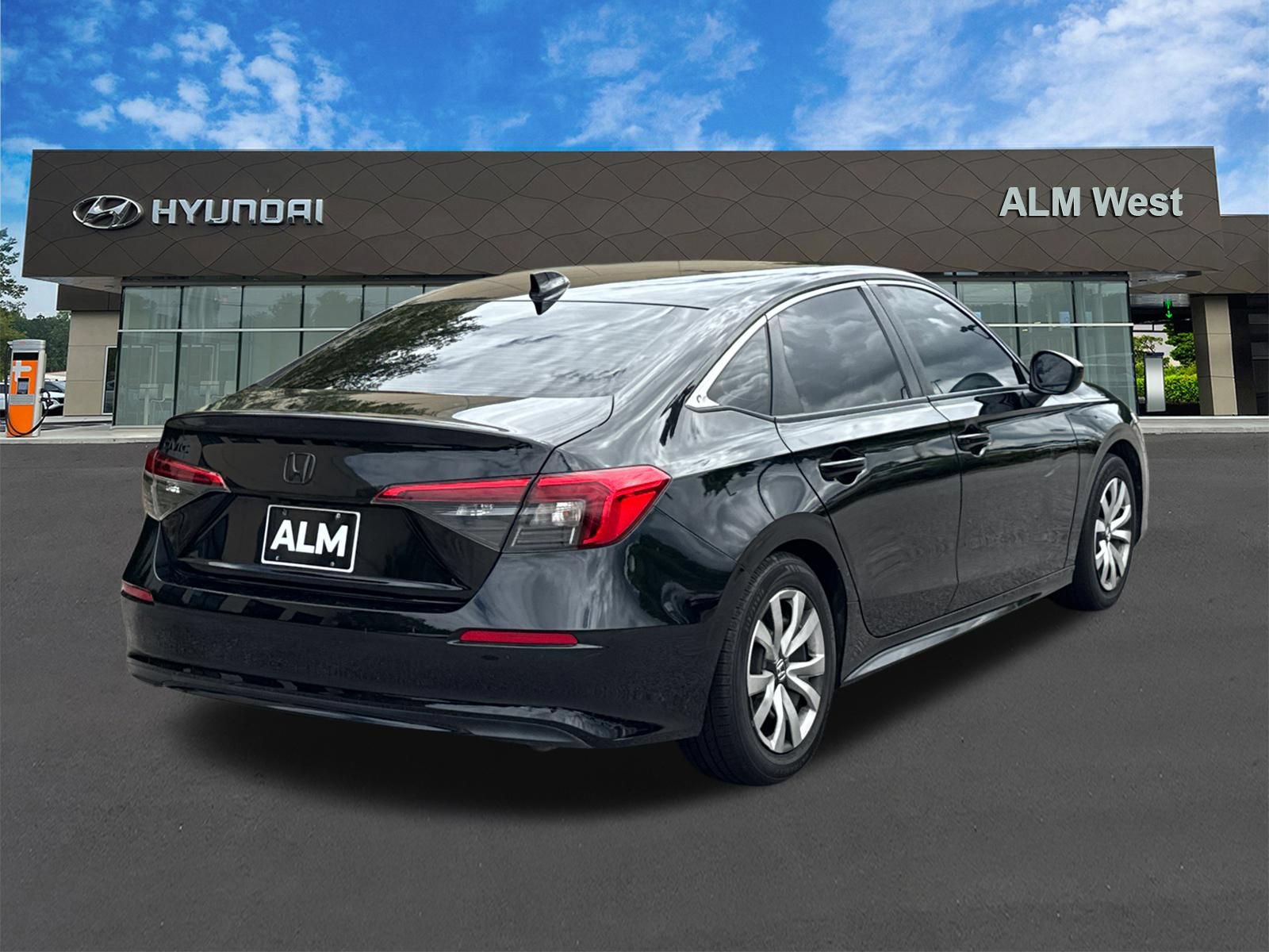 Used 2023 Honda Civic LX image 5