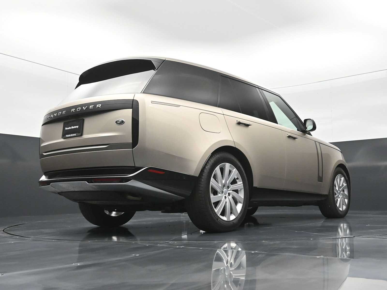 Used 2023 Land Rover Range Rover SE AWD/4WD image 42