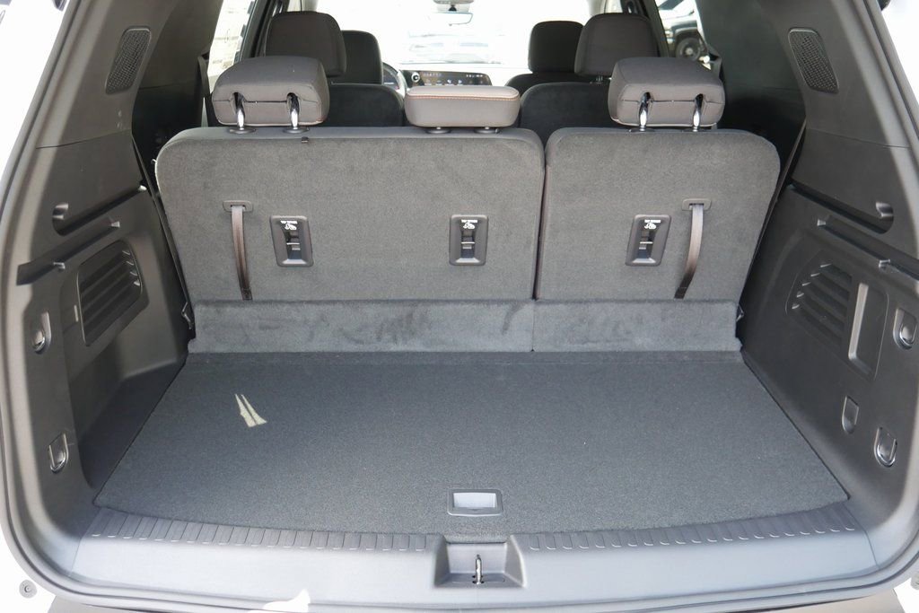 New 2026 Chevrolet Traverse LT w/ Enhanced Driving Package image 27