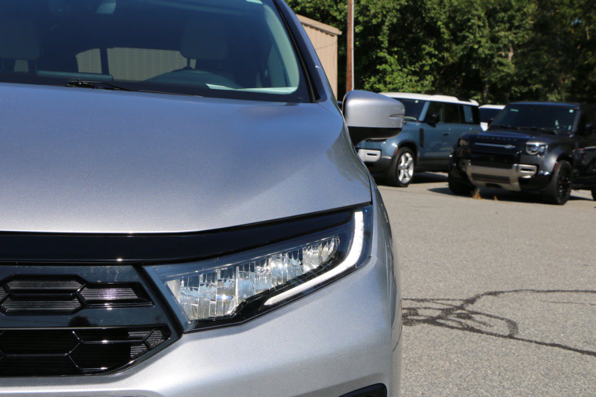 Used 2025 Honda Odyssey Elite image 13