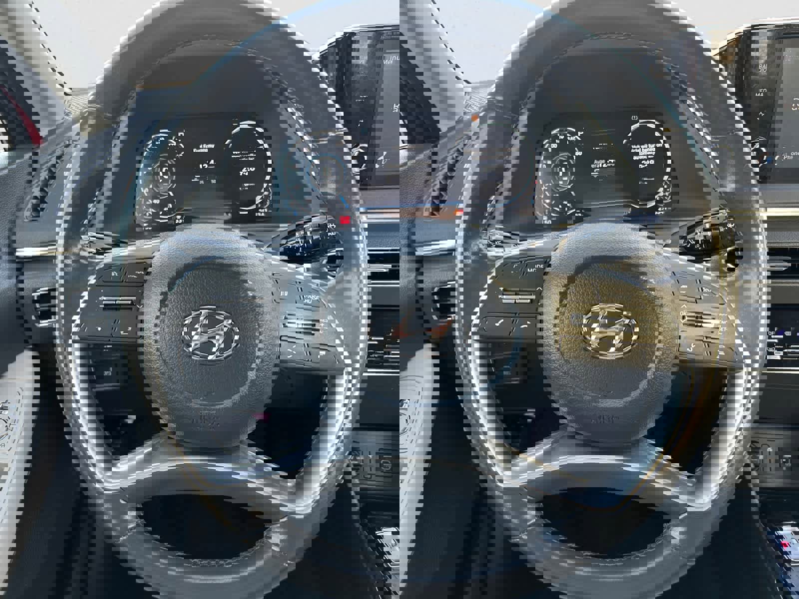 Used 2022 Hyundai Sonata SEL w/ Convenience Package image 9