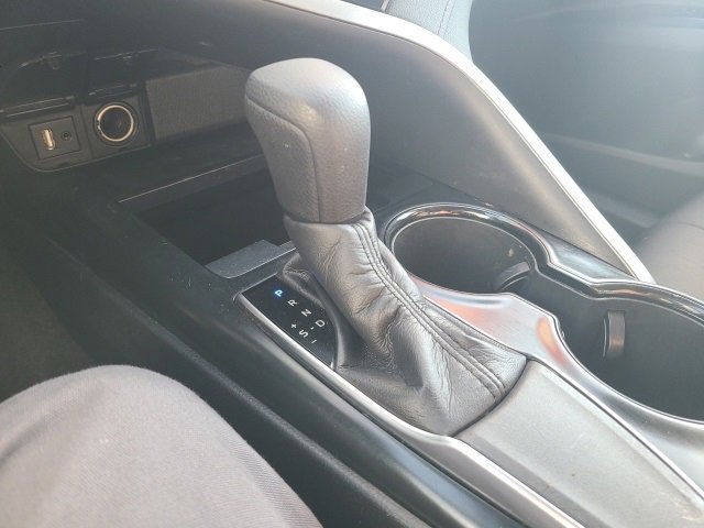 Used 2019 Toyota Camry LE image 26