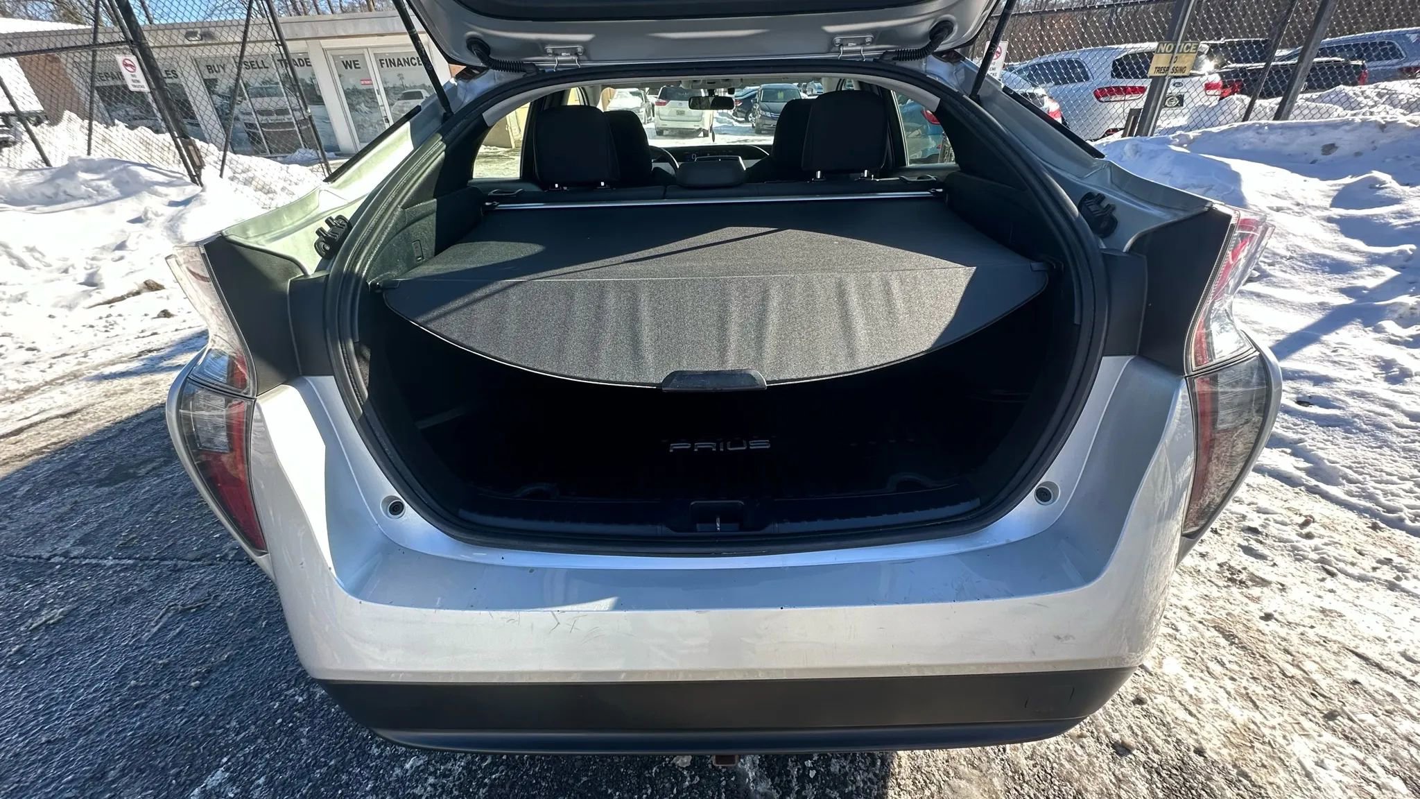 Used 2016 Toyota Prius Three image 7
