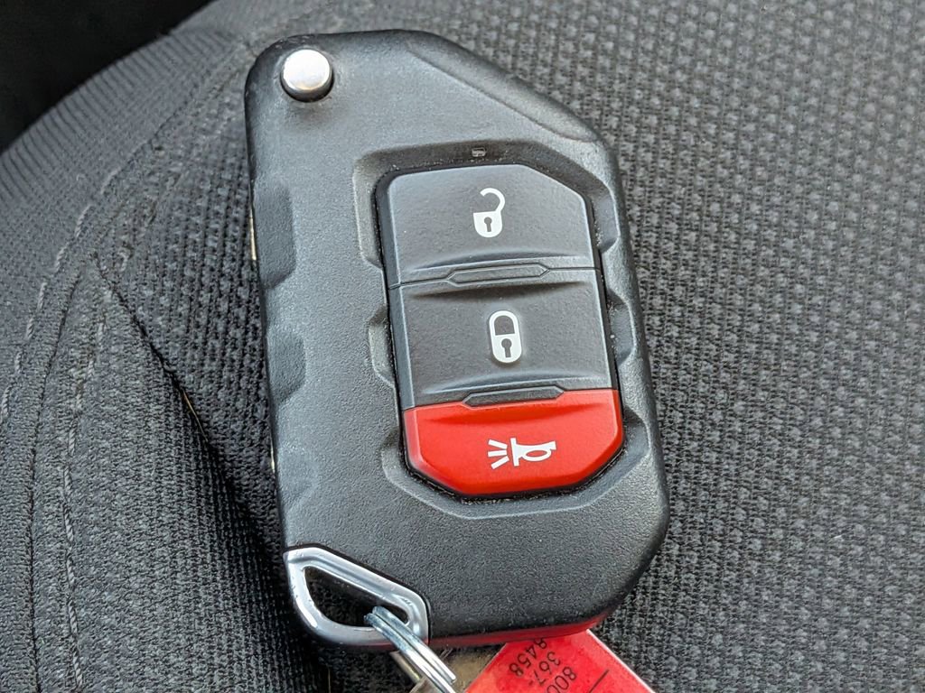 Used 2022 Jeep Wrangler Unlimited Sport AWD/4WD image 30