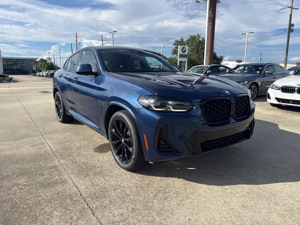 Certified 2024 BMW X4 xDrive30i w/ M Sport Package AWD/4WD image 7