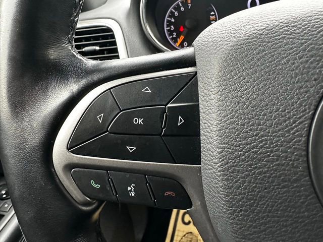 Used 2021 Jeep Grand Cherokee Laredo X image 27