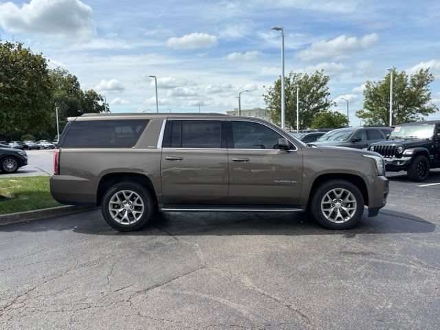 Used 2016 GMC Yukon XL SLT w/ Open Road Package AWD/4WD image 13