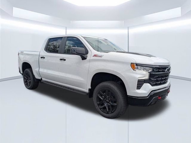 Used 2026 Chevrolet Silverado 1500 LT Trail Boss w/ Convenience Package II AWD/4WD image 2