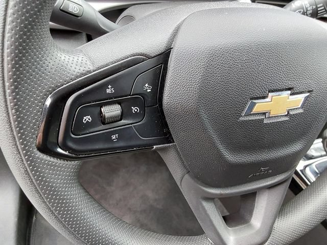 Used 2025 Chevrolet Trax LT FWD image 17