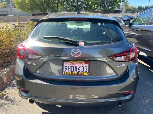Used 2018 MAZDA MAZDA3 Touring FWD image 9