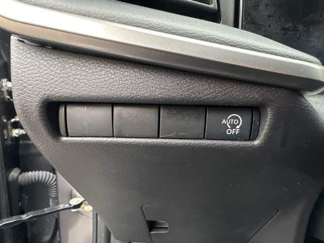 Used 2025 Nissan Kicks S FWD image 28