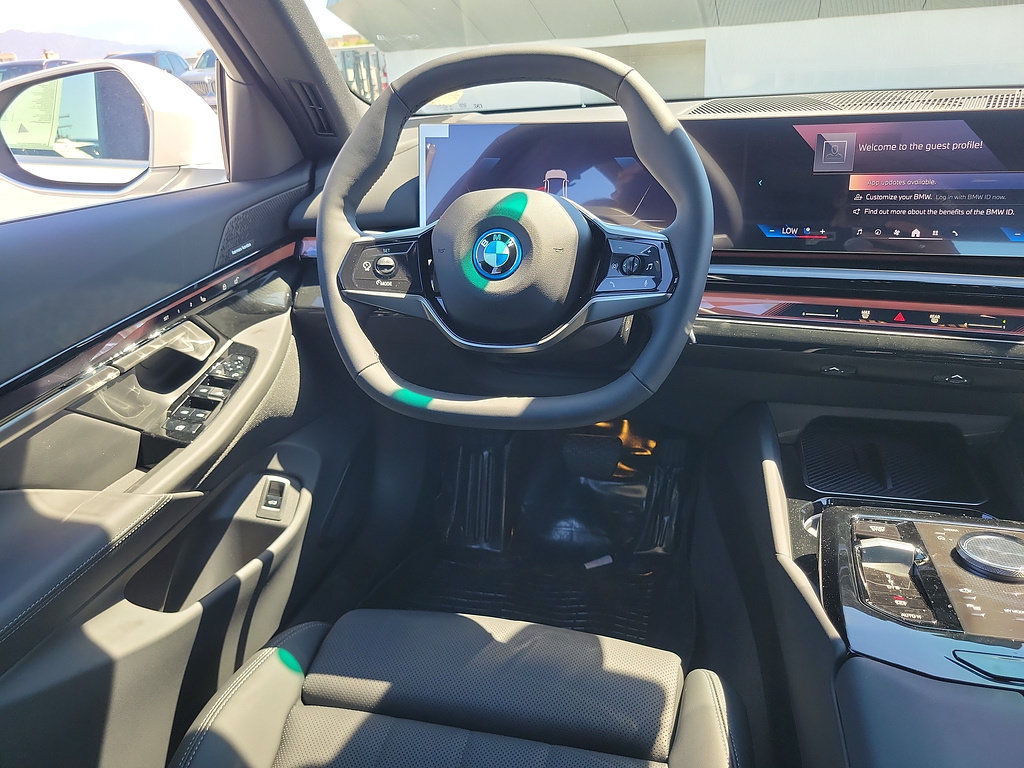 New 2026 BMW i5 eDrive40 w/ Convenience Package RWD image 12
