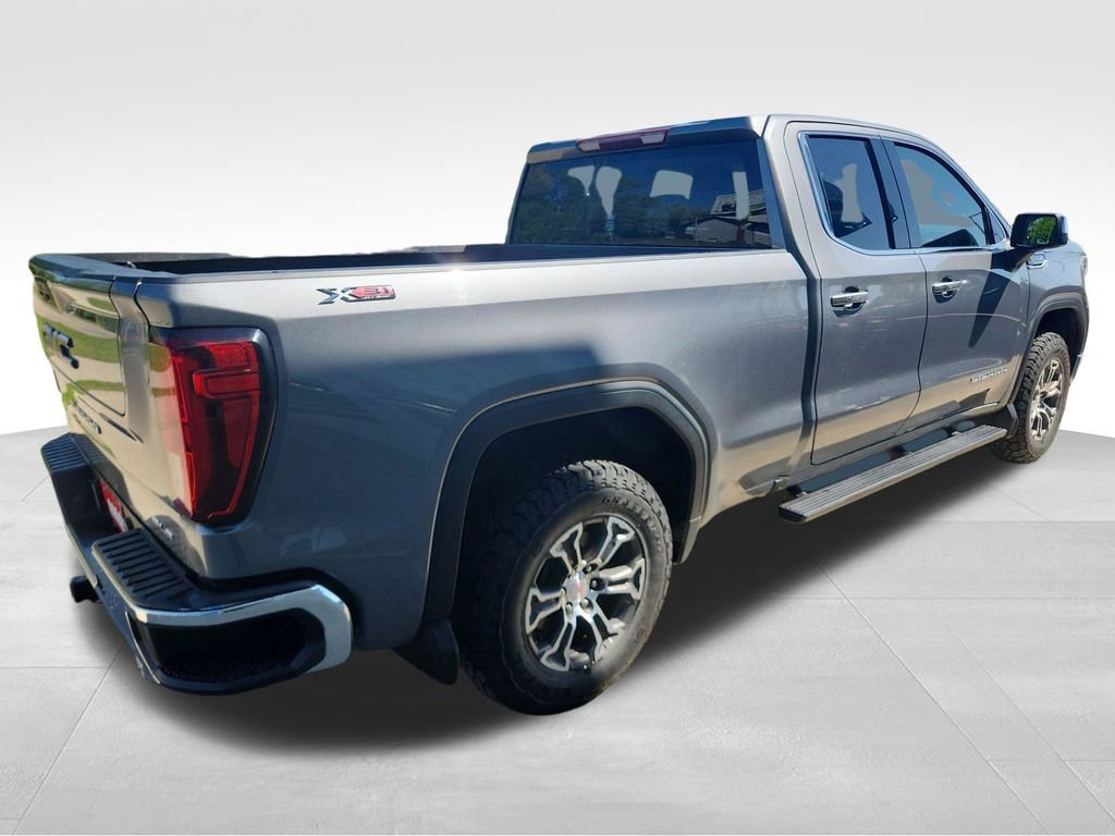 Certified 2022 GMC Sierra 1500 SLE w/ X31 Off-Road Package AWD/4WD image 5