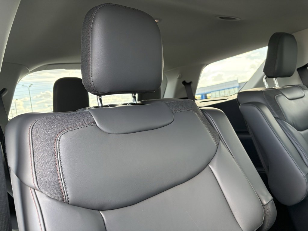New 2026 Ford Explorer Active image 31