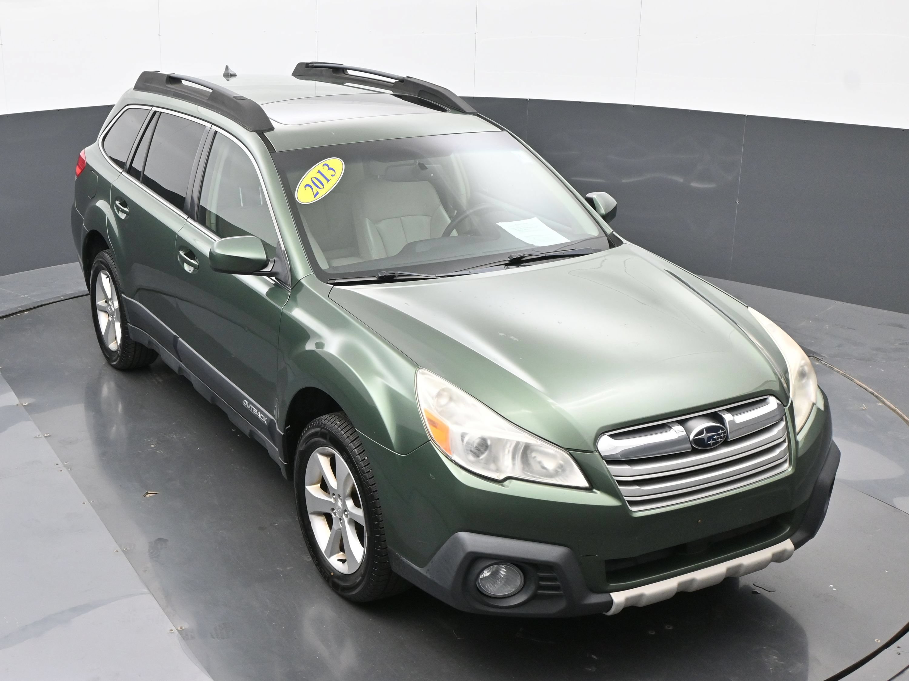 Used 2013 Subaru Outback 2.5i Limited w/ Moonroof Pkg AWD/4WD image 31