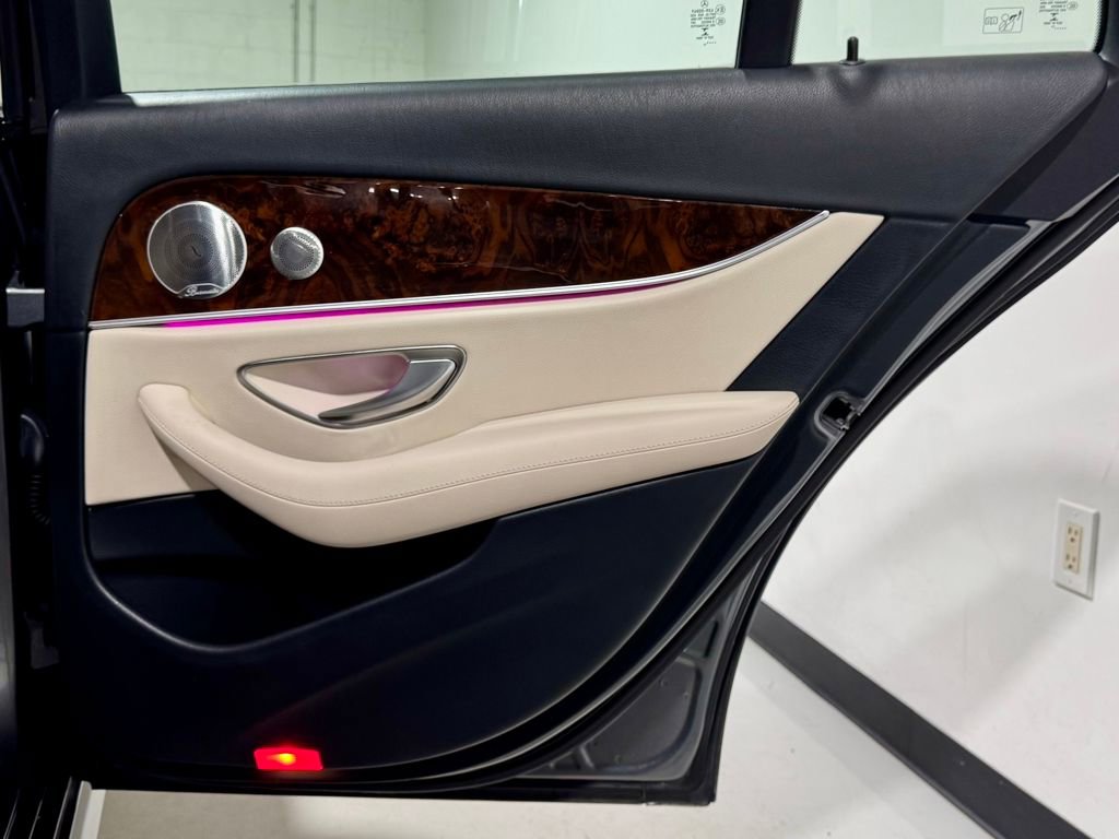 Used 2018 Mercedes-Benz E 400 4MATIC Wagon w/ Premium 1 Package image 30