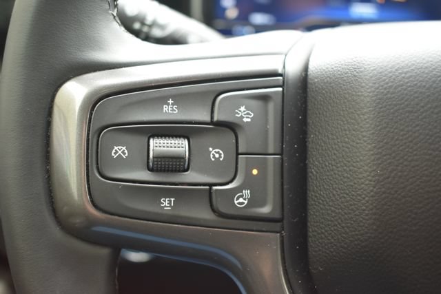 Used 2025 Chevrolet Silverado 2500 ZR2 w/ Technology Package AWD/4WD image 25