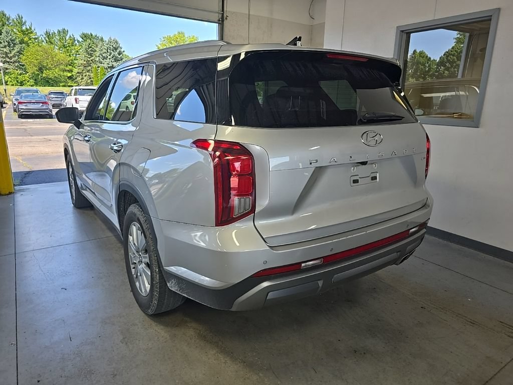 Used 2025 Hyundai Palisade SEL AWD/4WD image 3