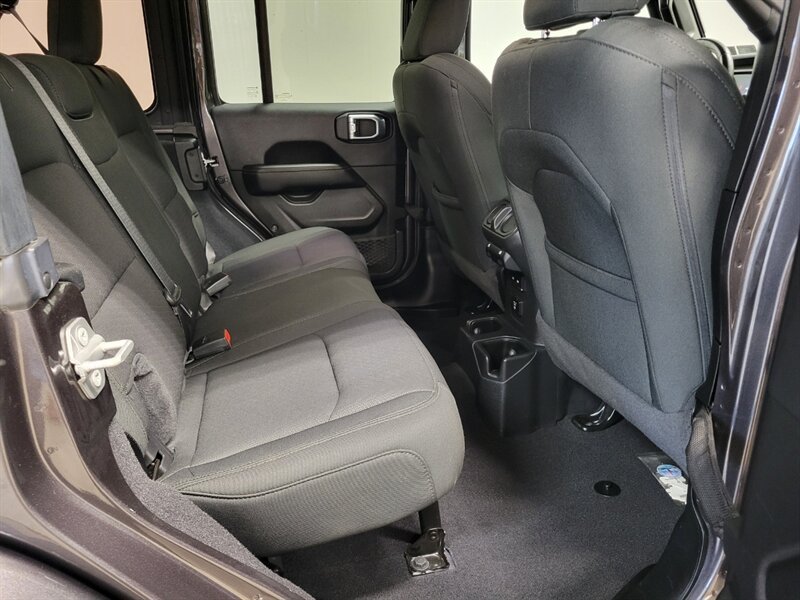 Used 2022 Jeep Wrangler Unlimited Sahara w/ Cold Weather Group AWD/4WD image 55