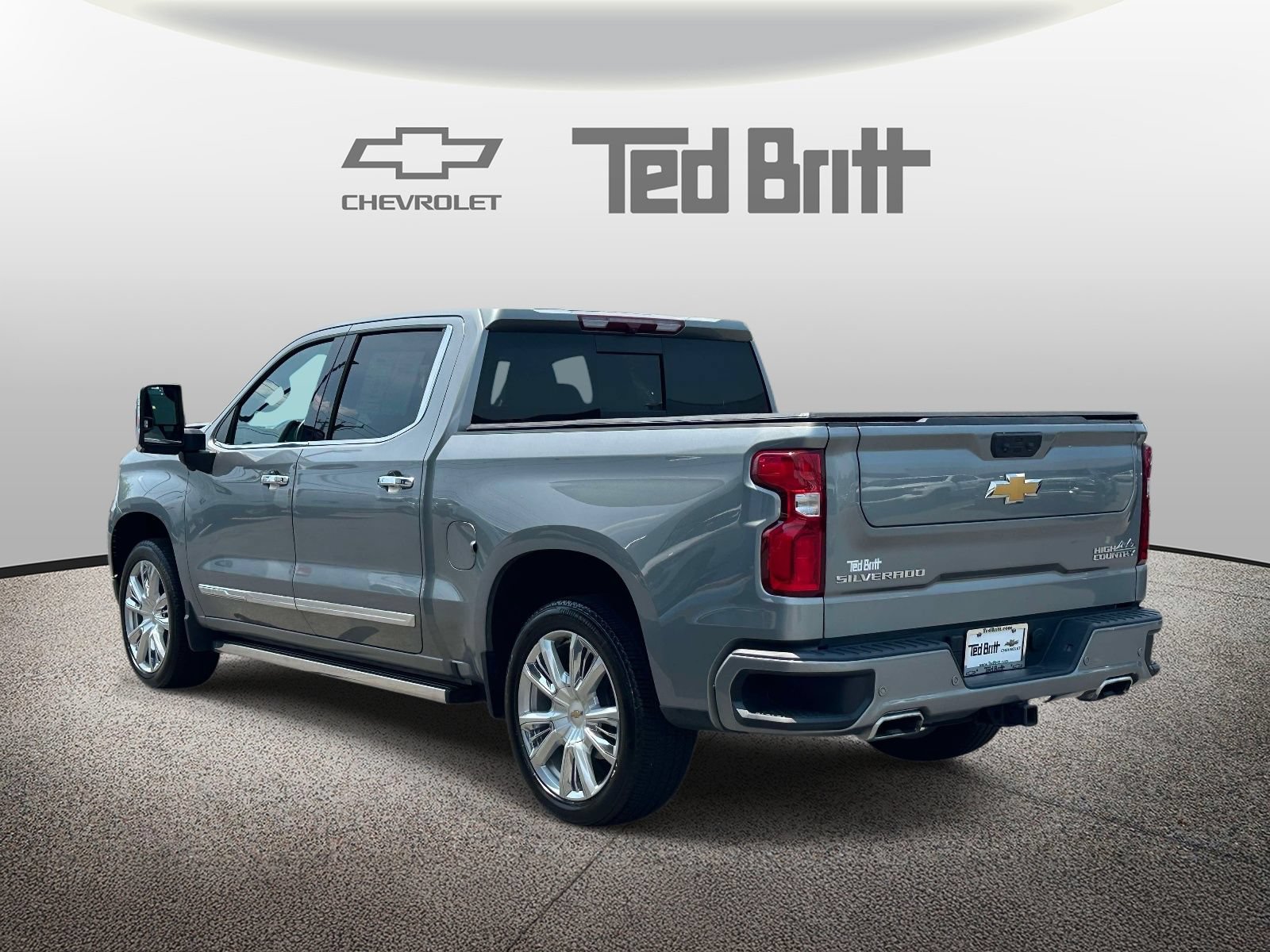 Certified 2024 Chevrolet Silverado 1500 High Country w/ High Country Premium Package AWD/4WD image 6
