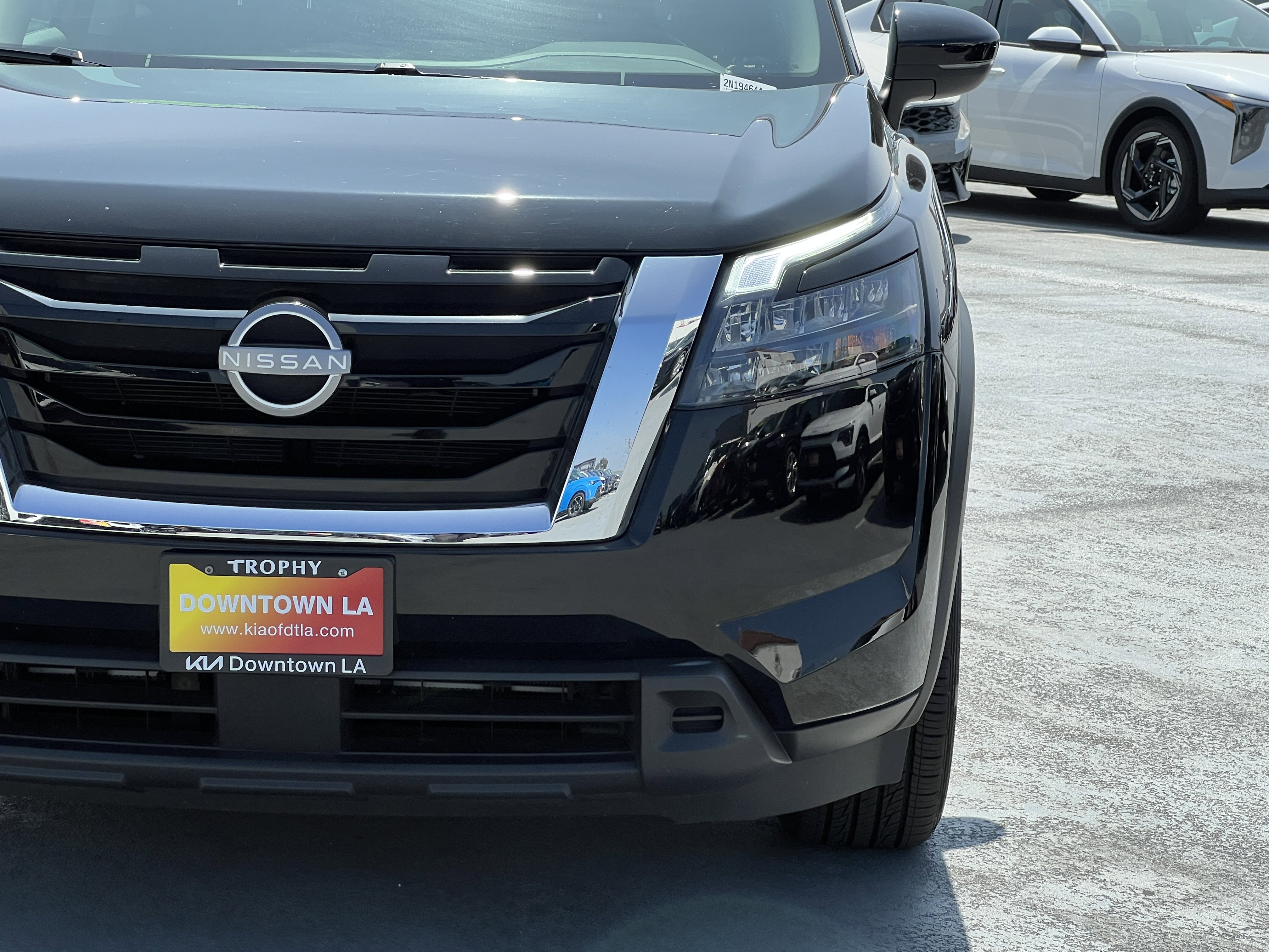 Used 2025 Nissan Pathfinder SV w/ Cargo Package image 13