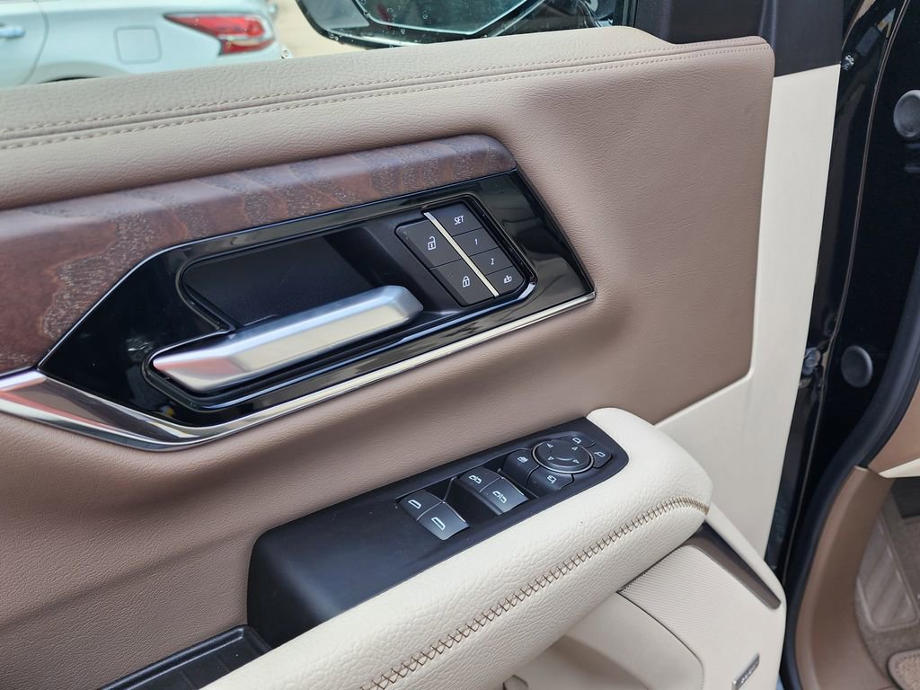 New 2026 GMC Yukon Denali AWD/4WD image 13