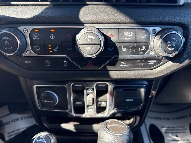 Used 2024 Jeep Gladiator Sport image 20