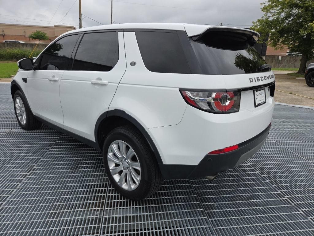 Used 2015 Land Rover Discovery Sport SE AWD/4WD image 3