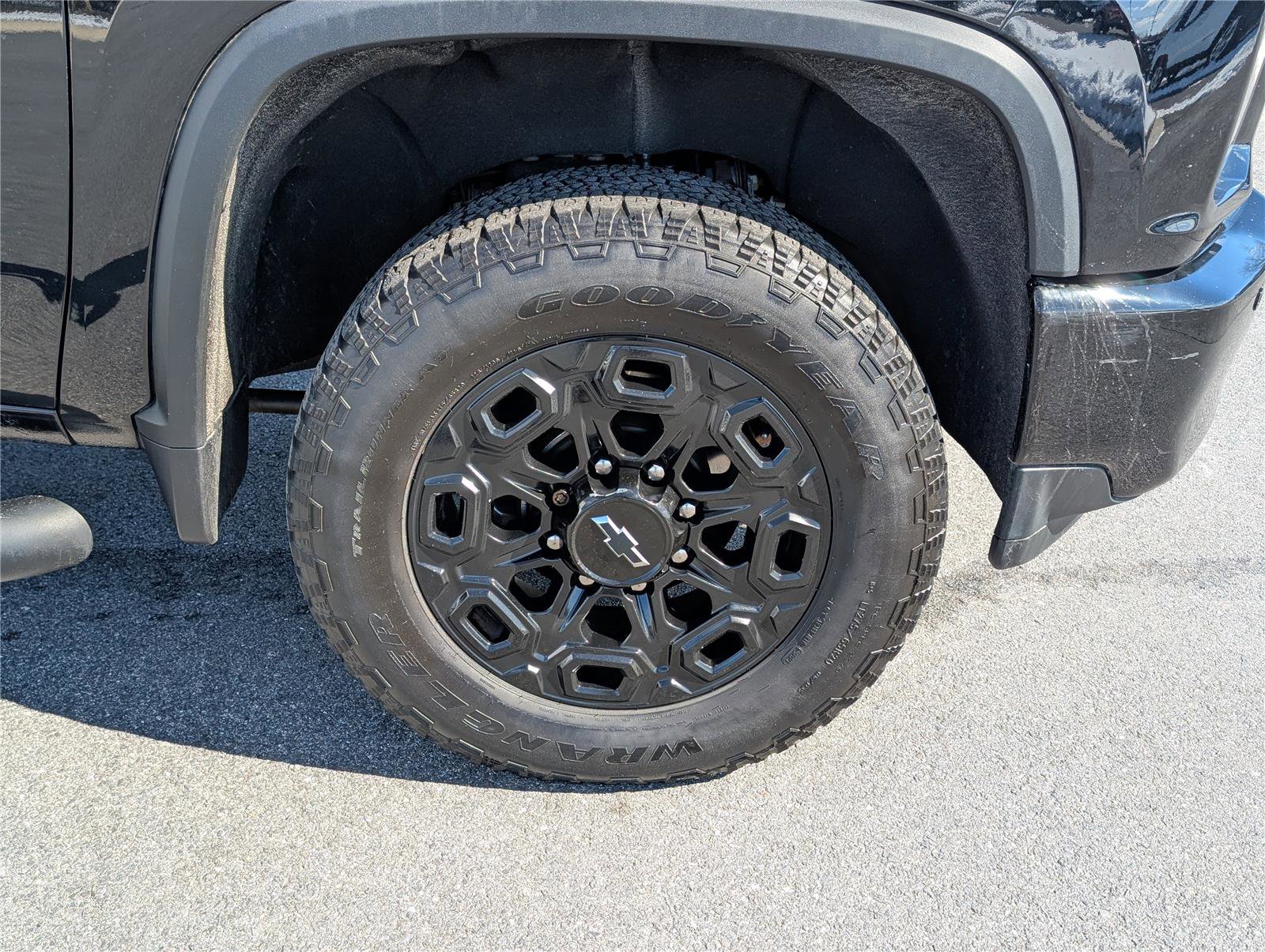 Used 2022 Chevrolet Silverado 2500 LTZ w/ LTZ Plus Package image 10