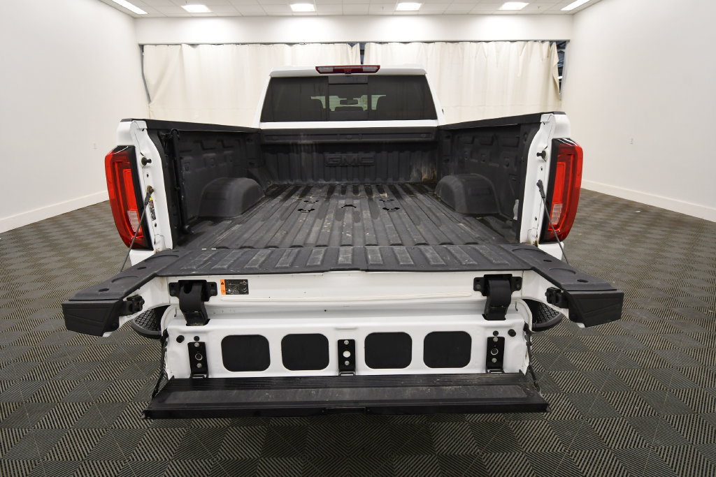 Used 2023 GMC Sierra 2500 SLT w/ SLT Preferred Package AWD/4WD image 7