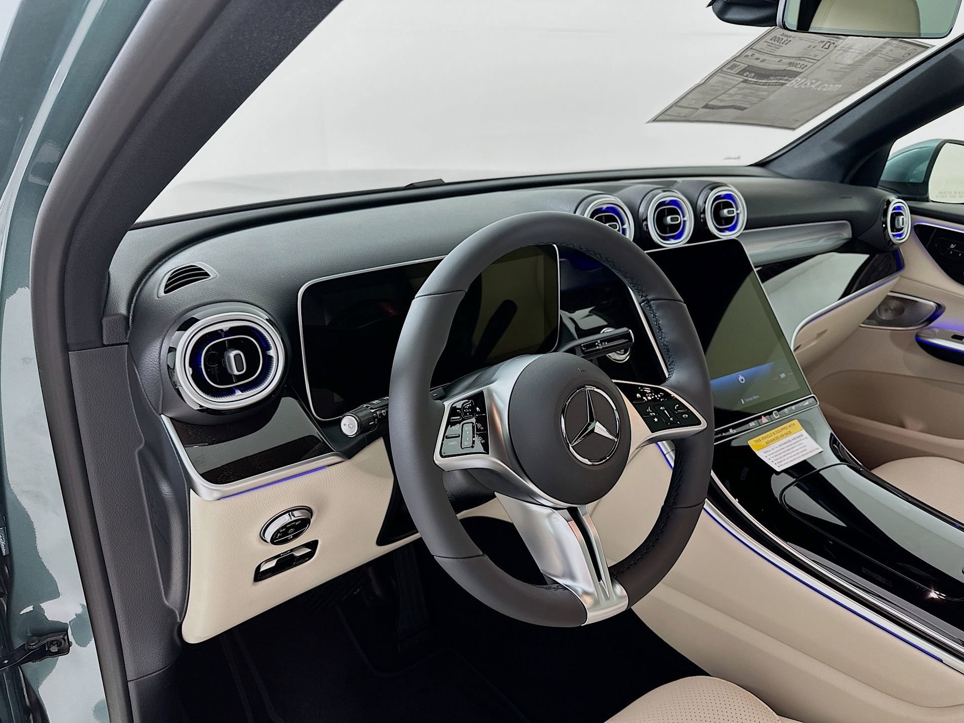 New 2026 Mercedes-Benz GLC 300 image 10