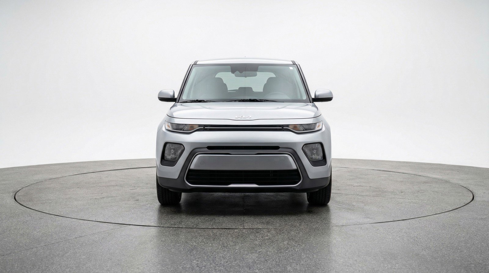 Used 2025 Kia Soul LX w/ LX Technology Package image 2