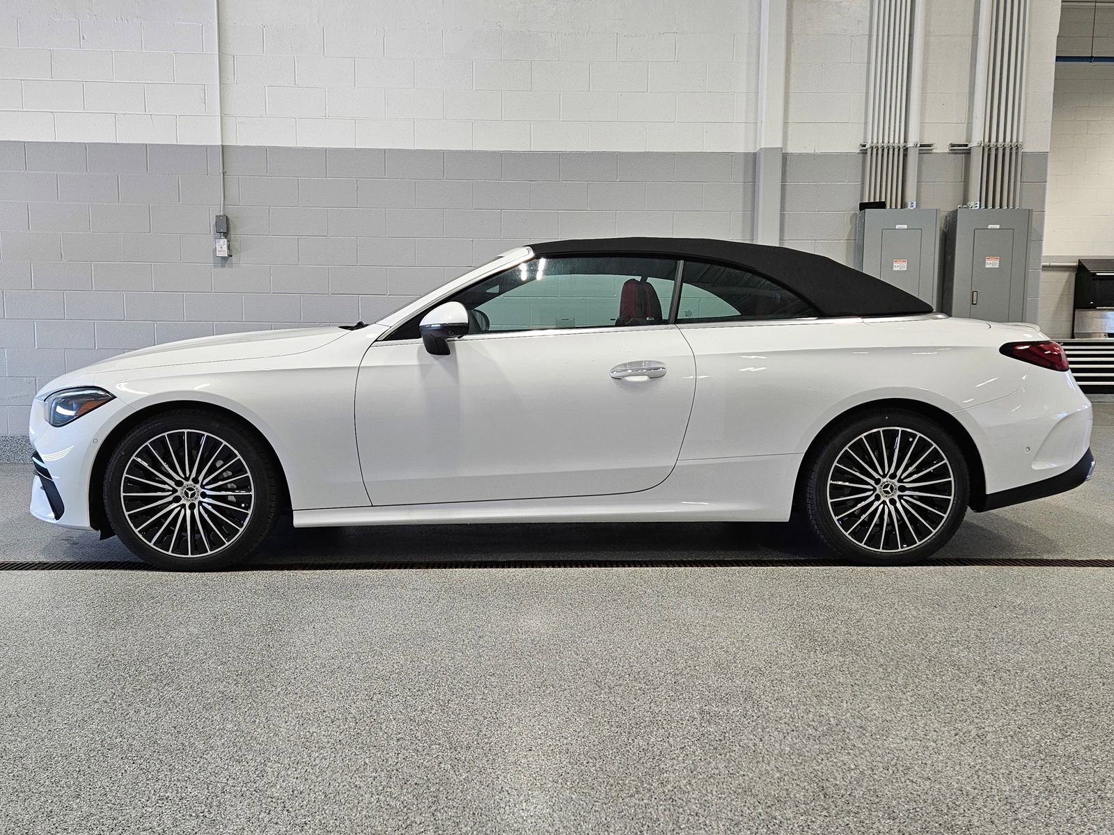 New 2026 Mercedes-Benz CLE 450 4MATIC Cabriolet image 9