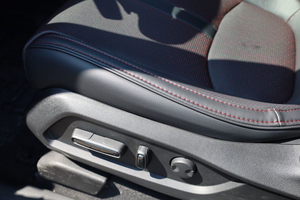 New 2025 Honda Pilot Black Edition image 13