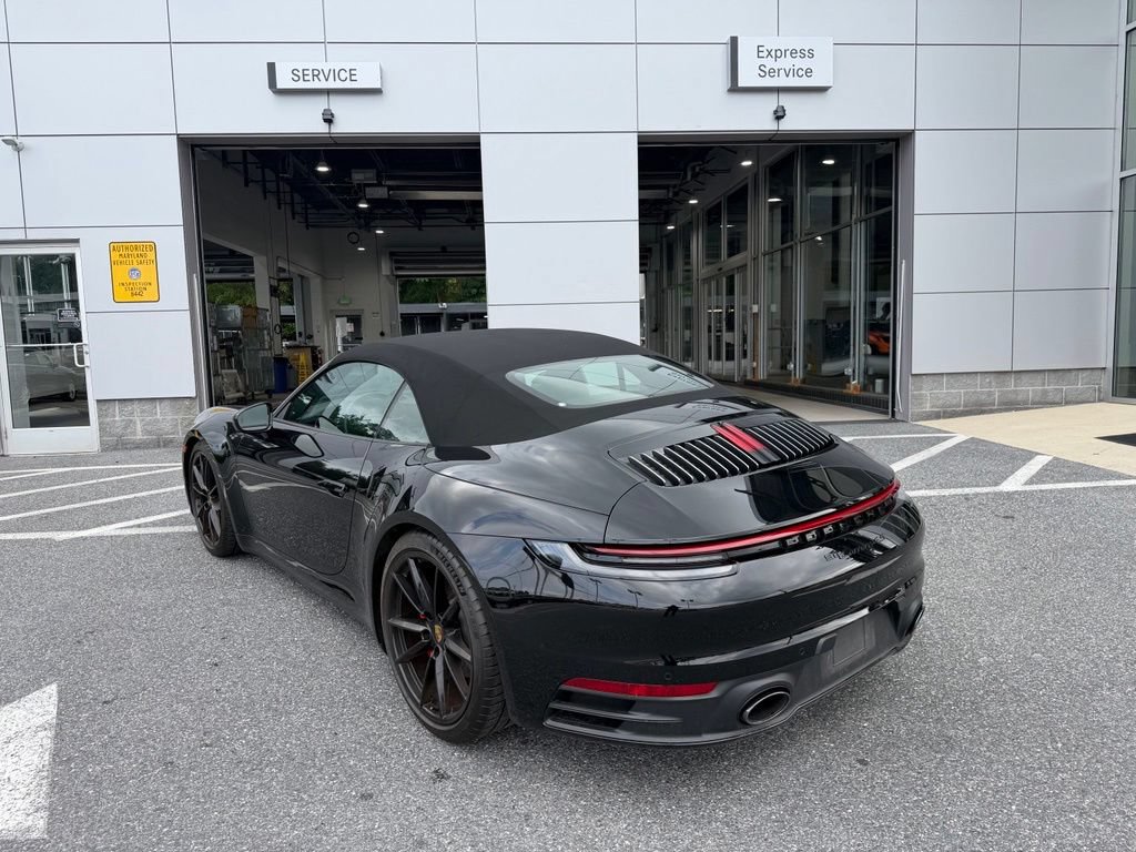 Used 2022 Porsche 911 Carrera 4S AWD/4WD image 16