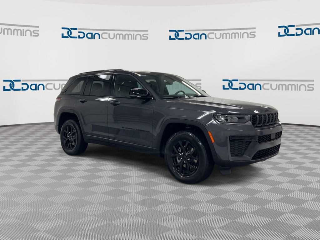 New 2026 Jeep Grand Cherokee Altitude AWD/4WD image 2