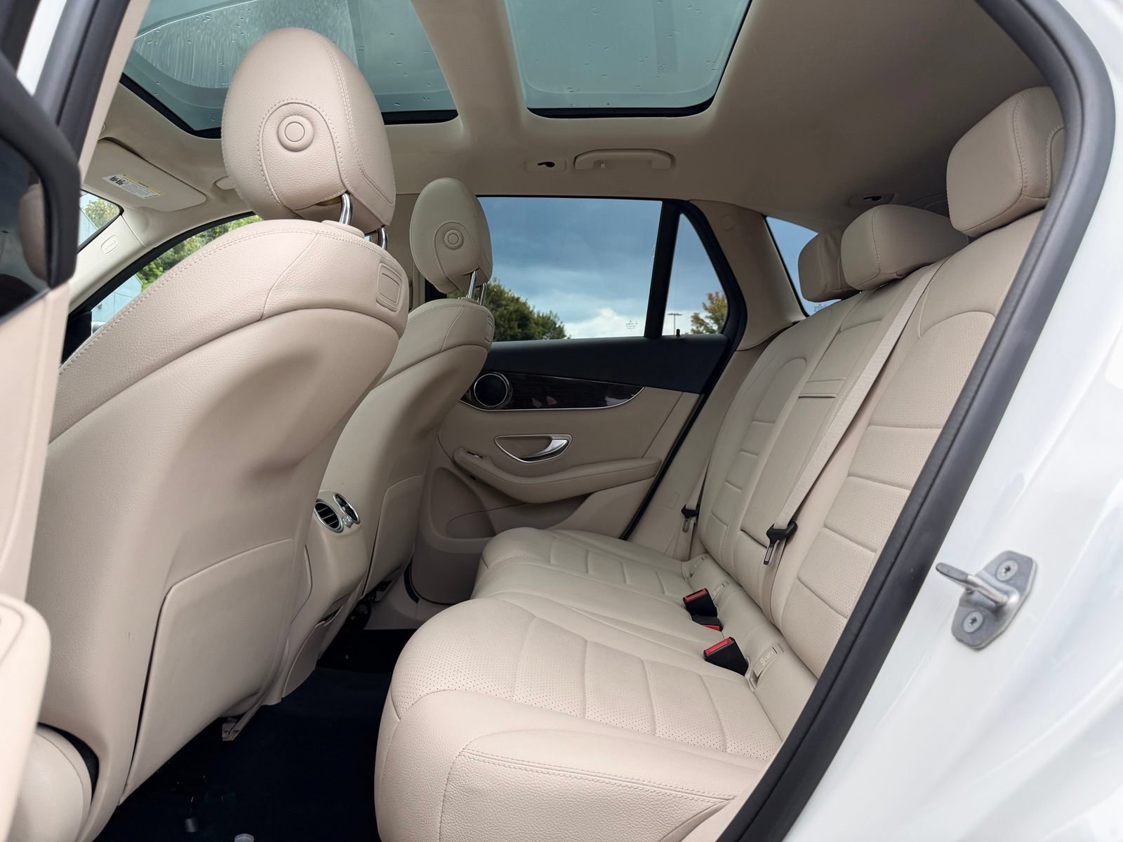 Used 2019 Mercedes-Benz GLC 300 image 27