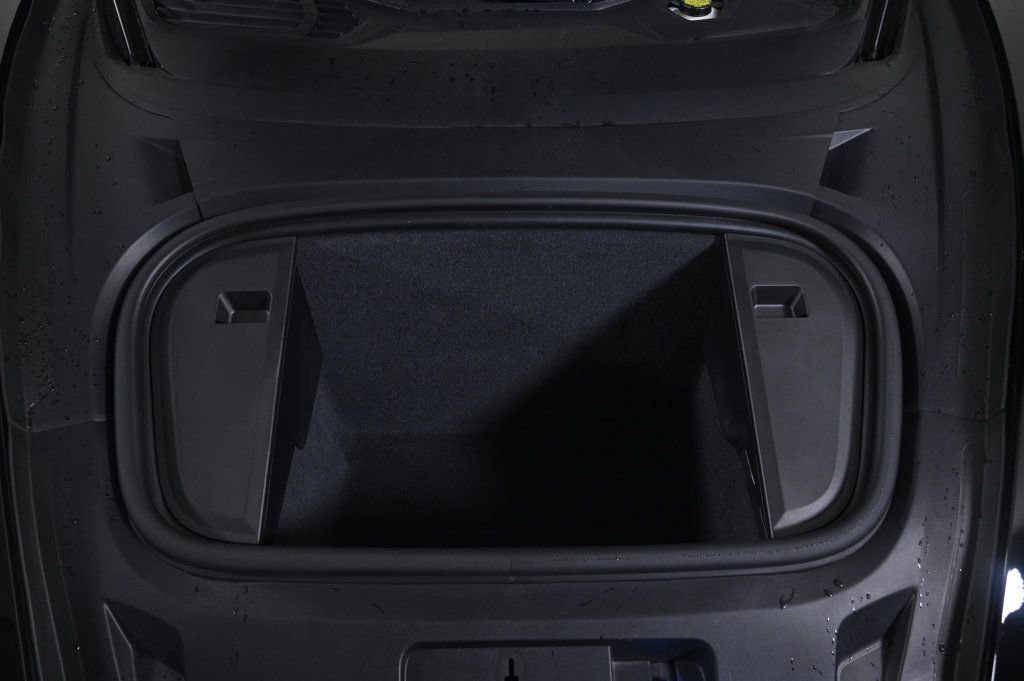 Used 2025 Porsche Taycan 4S image 27