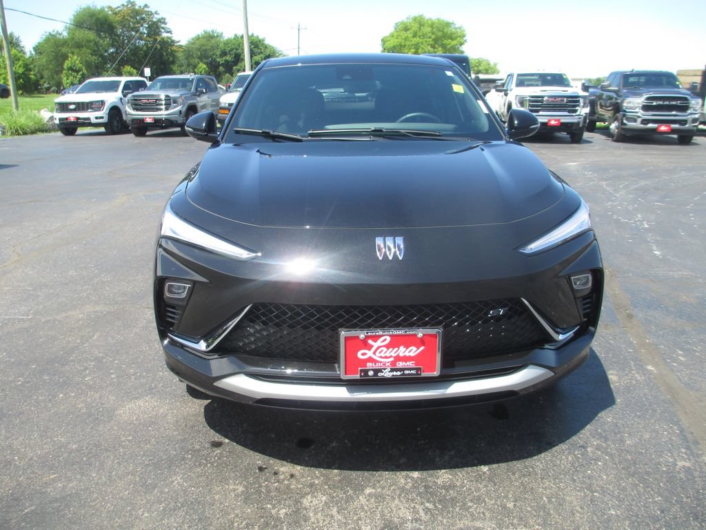 Certified 2024 Buick Envista Sport Touring w/ Convenience I Package FWD image 12